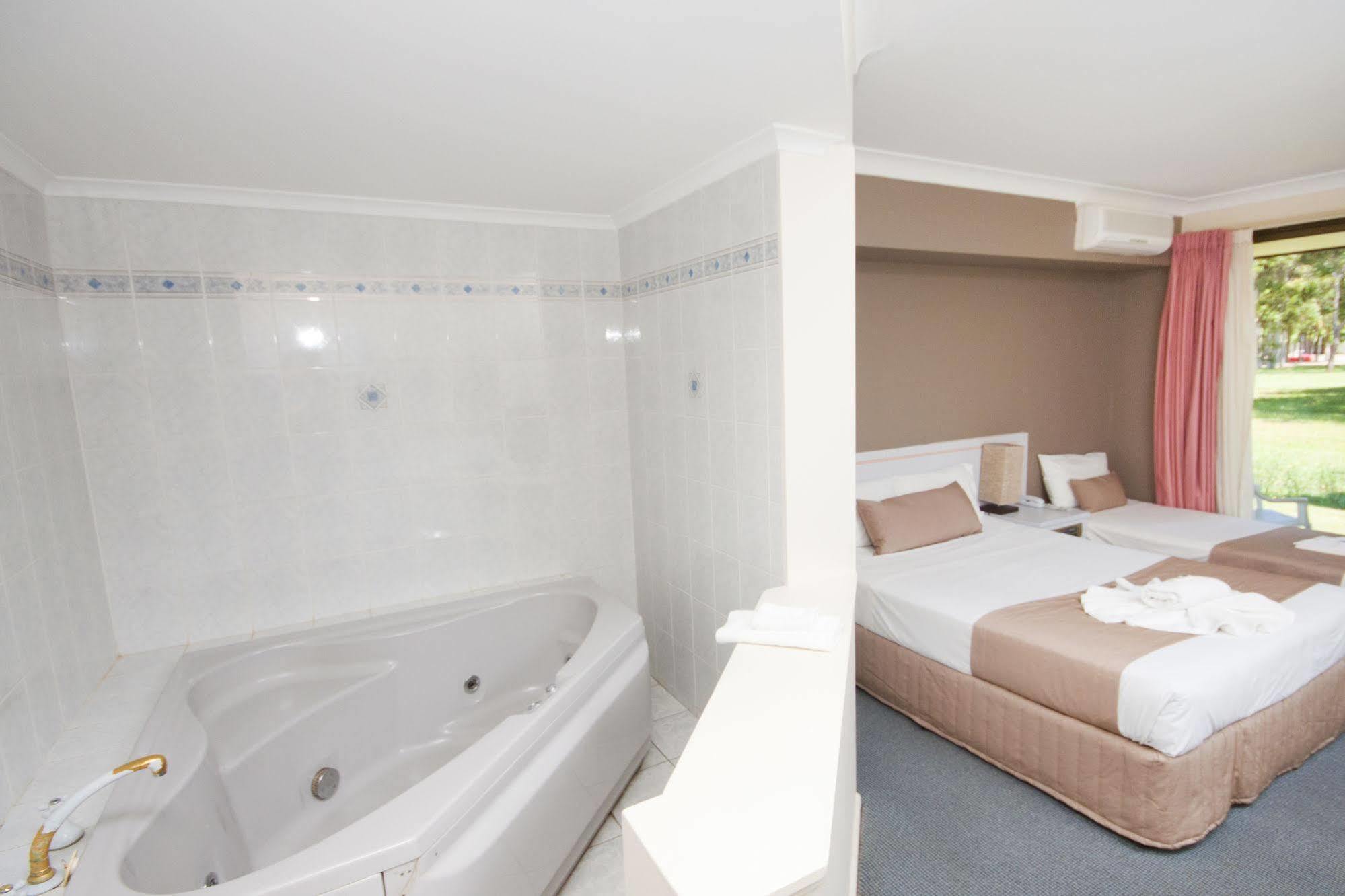 Island Palms Motor Inn Forster Esterno foto